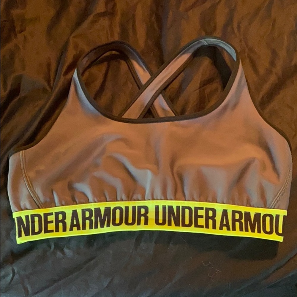 Women’s sports bra